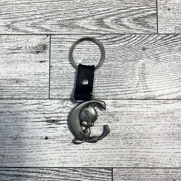 Tweety Bird Initial C Keychain Licensed Warner Bros 2000 Collectible Pewter - Picture 2 of 7